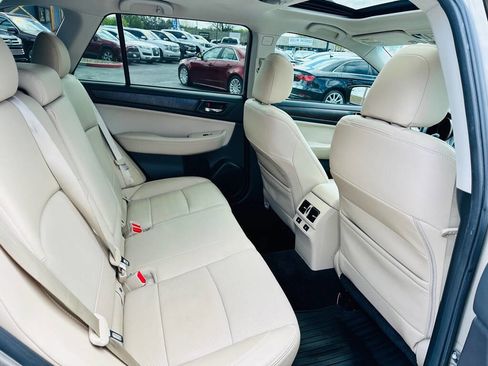 Used 2015 Subaru Outback 2.5i Limited AWD/4WD image 18