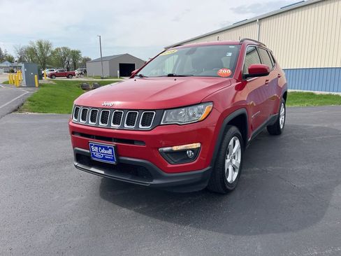 Used 2018 Jeep Compass Latitude w/ Popular Equipment Group AWD/4WD image 8