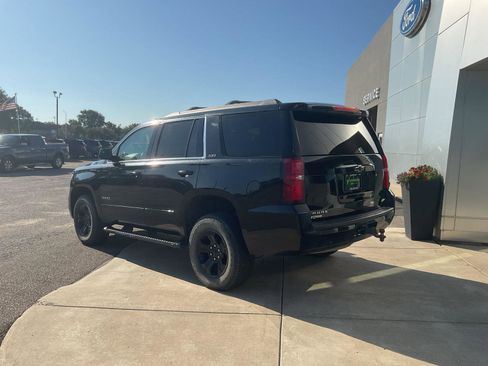 Used 2017 Chevrolet Tahoe LT image 3