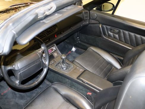 Used 1993 Porsche 968 Cabriolet RWD image 9