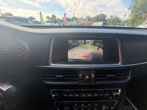 Used 2018 Kia Optima LX image 13