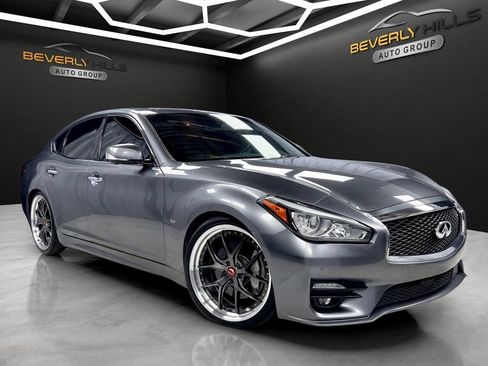 Used 2015 INFINITI Q70 5.6 w/ Sport Package AWD/4WD image 7