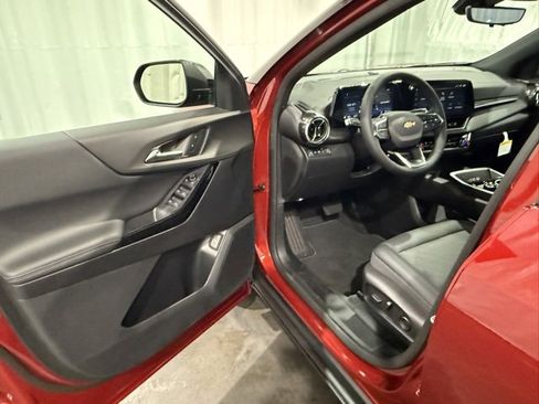 New 2026 Chevrolet Equinox LT w/ Convenience Package II image 8