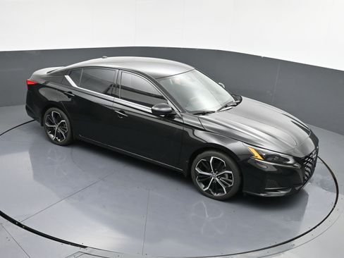 Used 2023 Nissan Altima 2.5 SR image 28