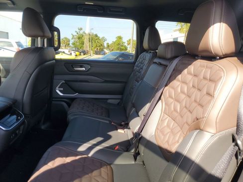 New 2025 Nissan Armada Platinum Reserve w/ Convenience Package image 8