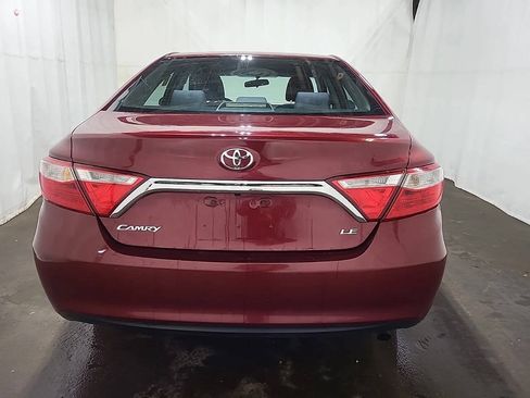 Used 2016 Toyota Camry LE FWD image 3
