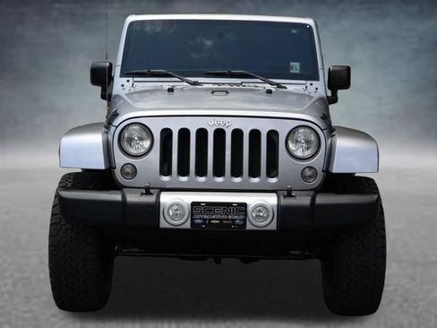Used 2015 Jeep Wrangler Unlimited Sahara AWD/4WD image 21