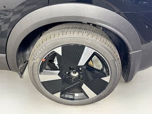 New 2026 Nissan Kicks SR w/ SR Premium Package image 29