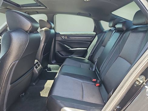 Used 2020 Honda Accord Sport image 13