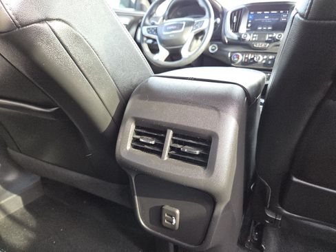 Used 2024 GMC Terrain SLT w/ Tech Package FWD image 24