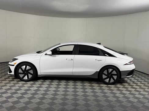 Used 2025 Hyundai Ioniq 6 SE RWD image 11