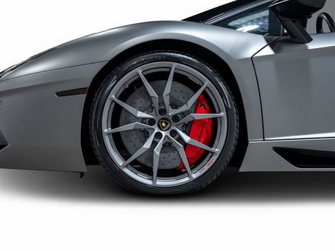 Used 2017 Lamborghini Aventador LP 700-4 image 32
