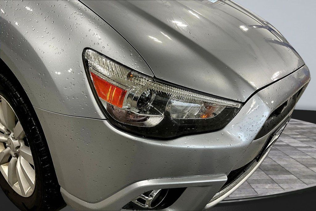 Used 2011 Mitsubishi Outlander Sport SE AWD/4WD image 27