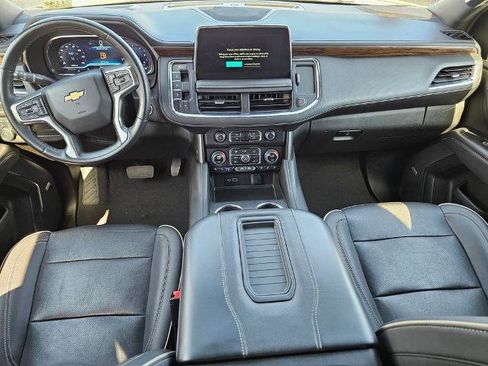 Used 2024 Chevrolet Tahoe Premier AWD/4WD image 17