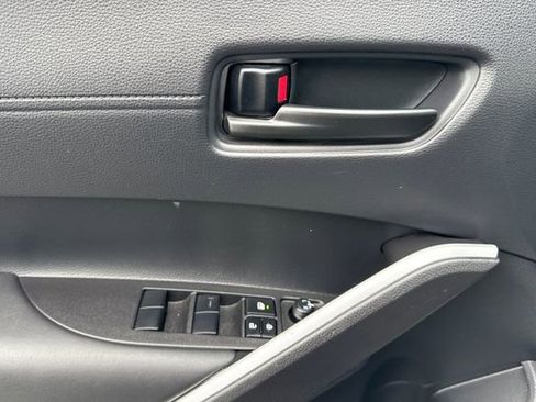 Certified 2025 Toyota Corolla Cross LE image 14