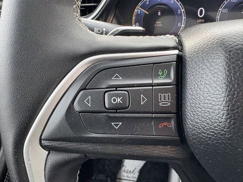 Used 2024 Jeep Grand Cherokee L Altitude image 23