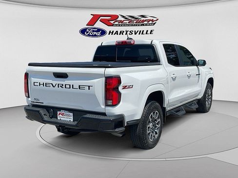 Used 2023 Chevrolet Colorado Z71 w/ Z71 Convenience Package 2 AWD/4WD image 5