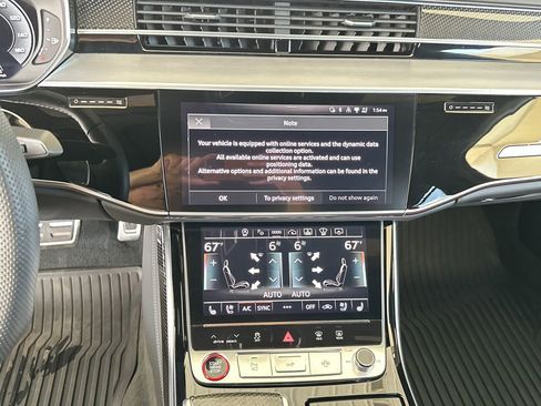 Used 2024 Audi S8 AWD/4WD image 23