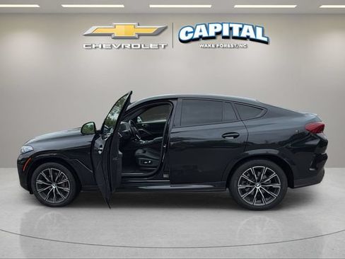 Used 2024 BMW X6 xDrive40i AWD/4WD image 3