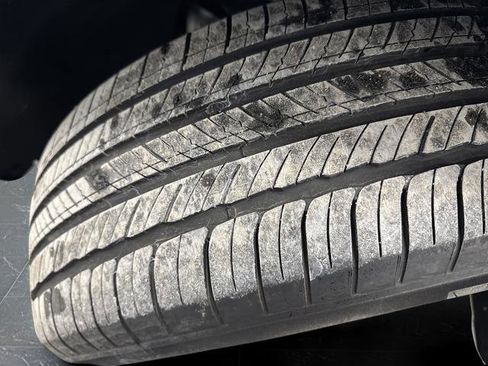 Used 2025 Genesis GV70 2.5T w/ Select Package image 35