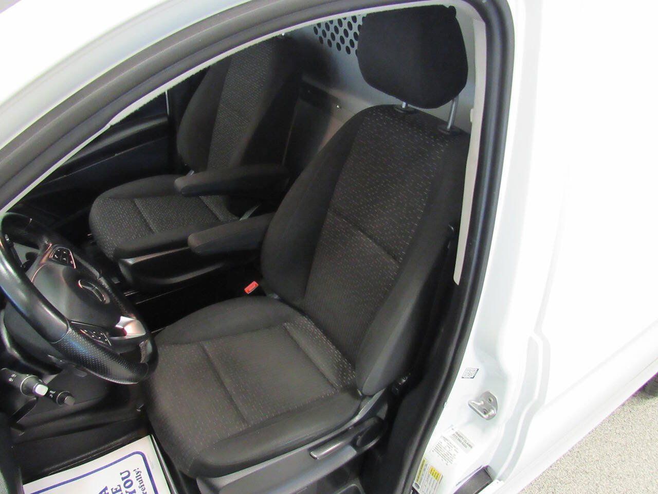 Used 2022 Mercedes-Benz Metris image 35