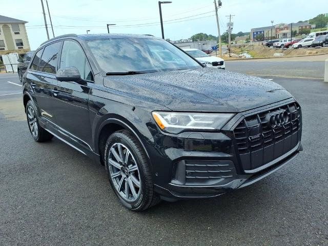 Used 2023 Audi Q7 2.0T Premium Plus AWD/4WD image 5