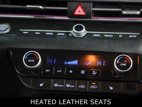 Used 2021 Hyundai Elantra Limited image 20