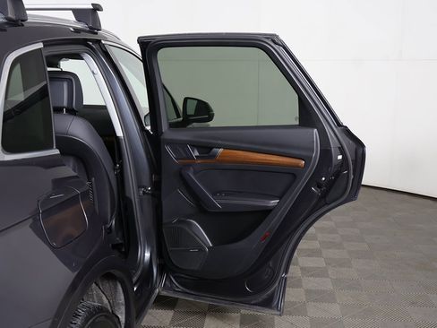 Used 2023 Audi Q5 2.0T Premium Plus image 25