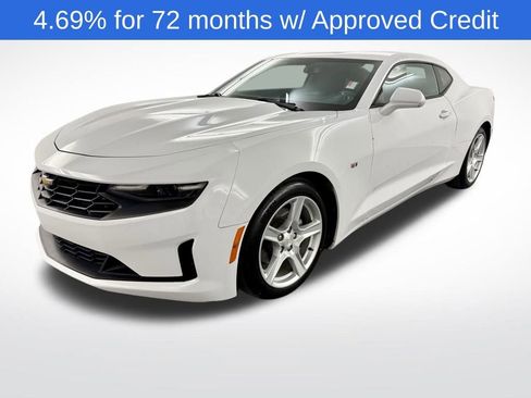 Used 2019 Chevrolet Camaro LT image 4