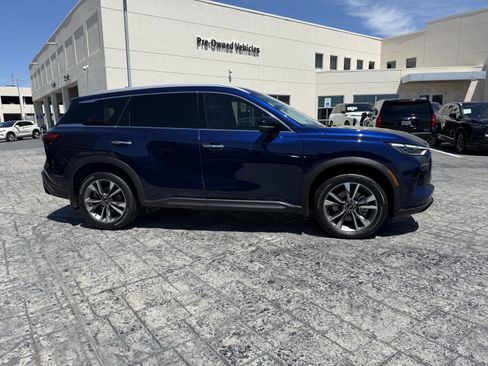 Certified 2023 INFINITI QX60 Luxe w/ Vision Package image 10