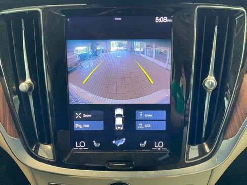 Used 2021 Volvo S60 T5 Momentum FWD image 24