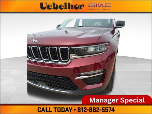 Used 2023 Jeep Grand Cherokee Limited w/ Trailer Tow Prep Group (B) AWD/4WD image 14