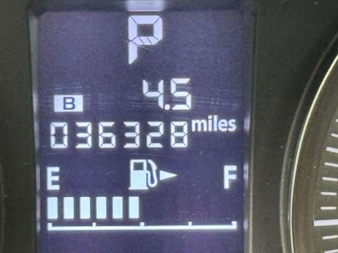 Used 2016 Subaru Forester 2.5i Limited image 2