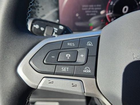 New 2026 Volkswagen Tiguan SE image 25