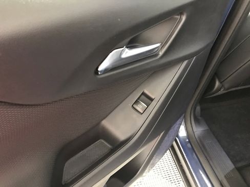 New 2026 Chevrolet Equinox RS image 12