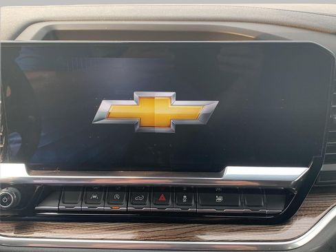 Used 2024 Chevrolet Silverado 1500 LT AWD/4WD image 13