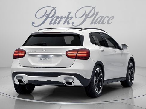 Used 2018 Mercedes-Benz GLA 250 image 18