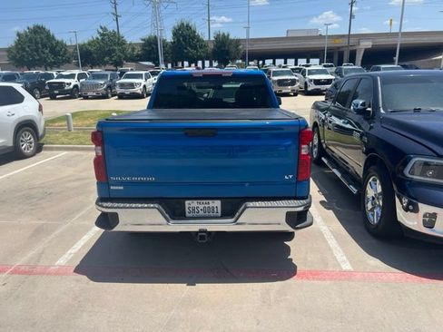 Used 2022 Chevrolet Silverado 1500 LT AWD/4WD image 6