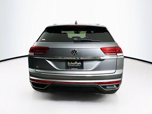 Used 2023 Volkswagen Atlas Cross Sport SE image 7