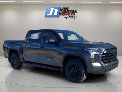New 2026 Toyota Tundra SR5 image 3