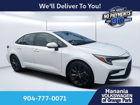 Used 2024 Toyota Corolla XSE FWD image 1