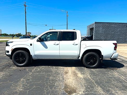 New 2026 Nissan Frontier SV w/ Tow Package AWD/4WD image 5