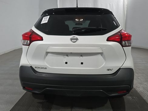 Used 2019 Nissan Kicks SV FWD image 5