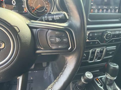 Used 2018 Jeep Wrangler Unlimited Sport S AWD/4WD image 27