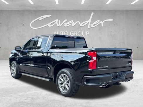 Used 2020 Chevrolet Silverado 1500 High Country w/ Technology Package AWD/4WD image 17