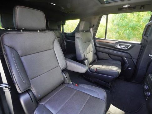 Used 2024 Chevrolet Tahoe High Country AWD/4WD image 30