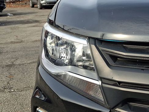 Used 2022 Chevrolet Colorado LT w/ LT Convenience Package image 34