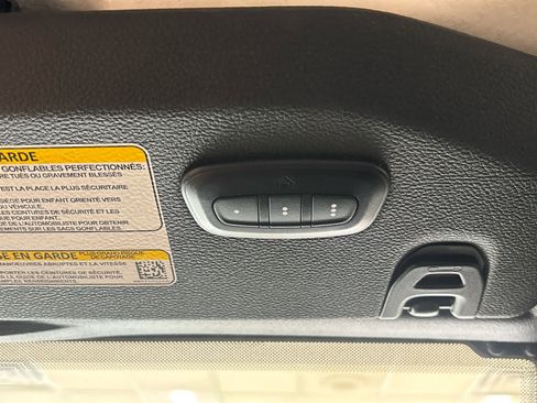 Used 2024 Jeep Wrangler Willys image 29