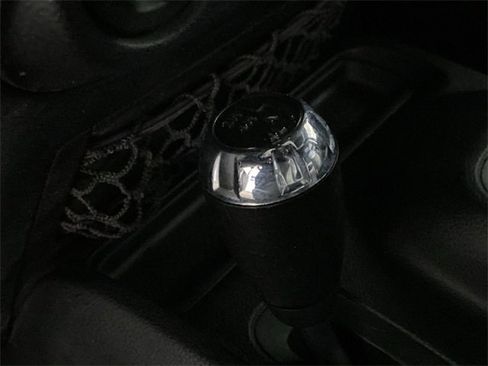 Used 2017 Jeep Wrangler Unlimited Sport image 38