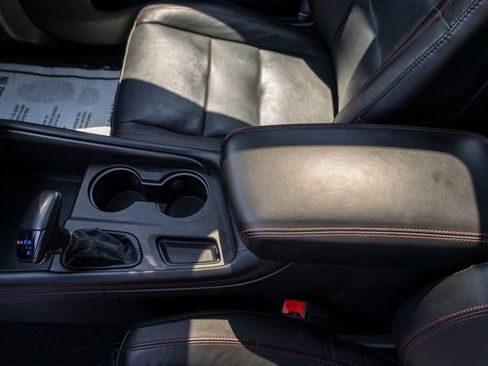 Used 2024 Dodge Durango GT AWD/4WD image 35